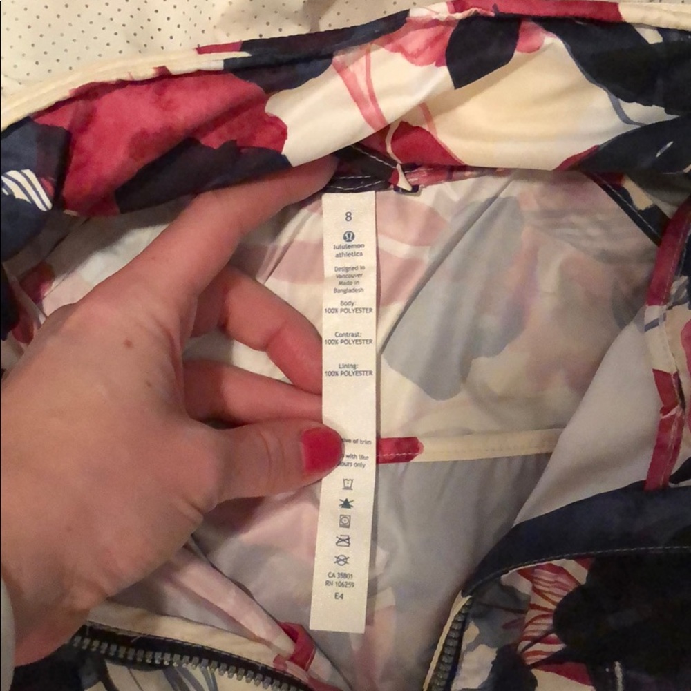 Lululemon jacket - Picture 2 of 4